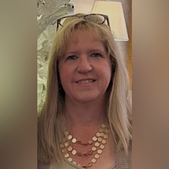 Meet the Posher Other - Meet your Posher, Anita